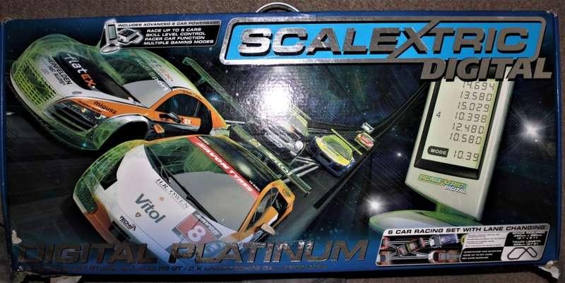 Scalextric Digital Platinum 6 Car Set - 8.55 Meter Track - 2x Audi R8, 2x Porsche, 2x Lamborghini