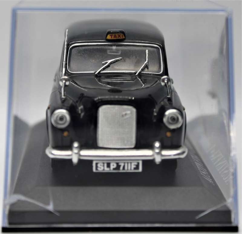 Altaya Austin FX4 London Taxi 1965 & Atlas Editions Aston Martin DB5