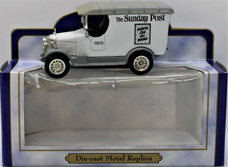 Oxford Diecast - 9x Limited Edition Bullnose Morris Vans - LOT 11