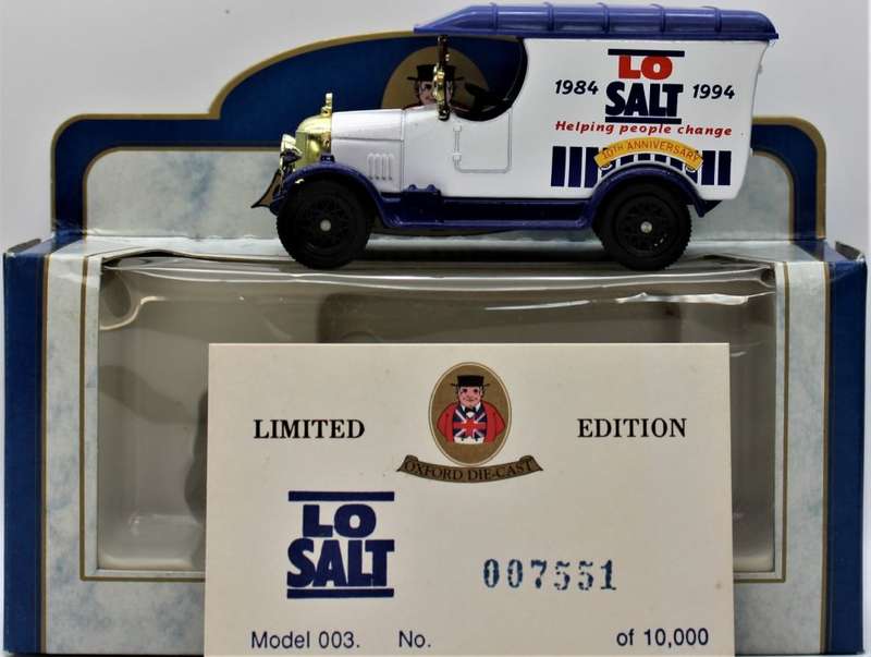 Oxford Diecast - 9x Limited Edition Bullnose Morris Vans - LOT 11