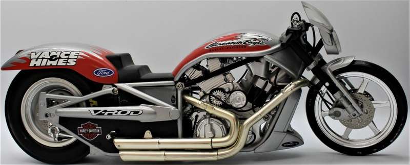 ERTL Racing Champions - 1:9 Harley Davidson Screamin Eagle / Vance & Hines NHRA Pro Stock Bike