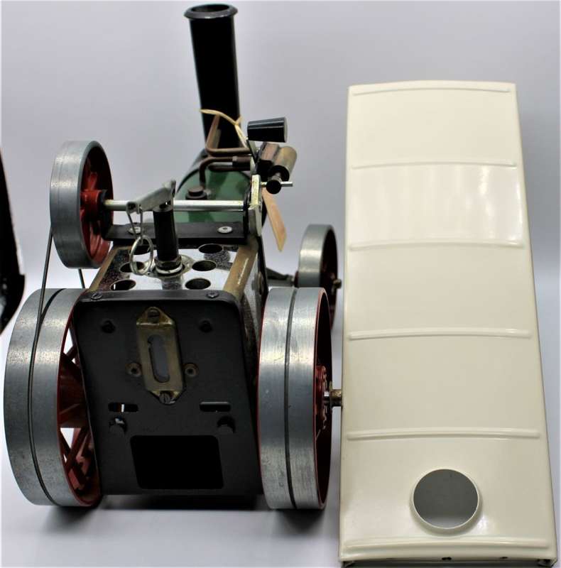 MAMOD - TE1A Working Tractor Steam Engine - Un-fired in Box