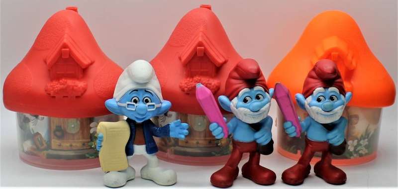 46x McDonalds Smurfs Plus 3x Houses incl 3x SCARCE Happy Meal Smurfs