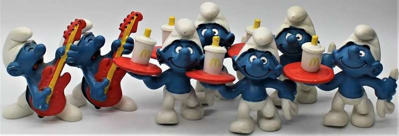 46x McDonalds Smurfs Plus 3x Houses incl 3x SCARCE Happy Meal Smurfs