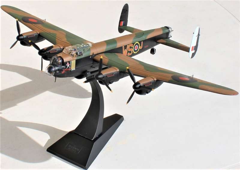Corgi - Limited Edition 1:72 Avro Lancaster B Mk.1 (Special) 9 SQN RAF - 43cm Wingspan!!