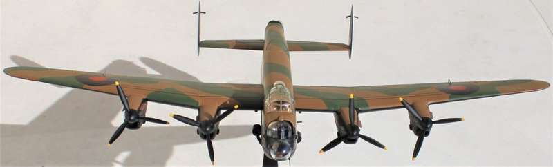 Corgi - Limited Edition 1:72 Avro Lancaster B Mk.1 (Special) 9 SQN RAF - 43cm Wingspan!!