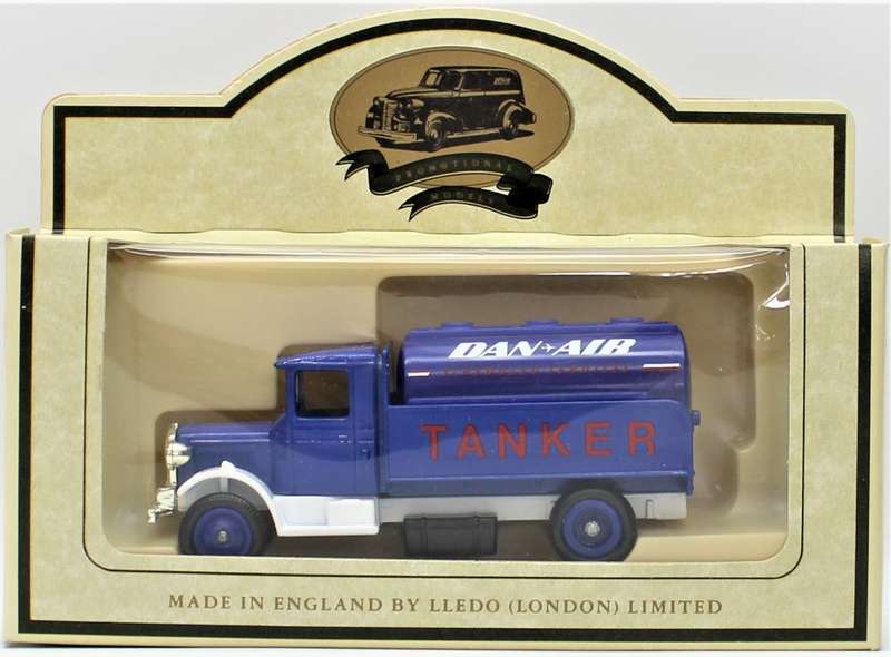 Lledo - LOT 1 - 10x 1934 Mack Tanker Trucks - Mostly Oil & Gas related. - Mint in Box