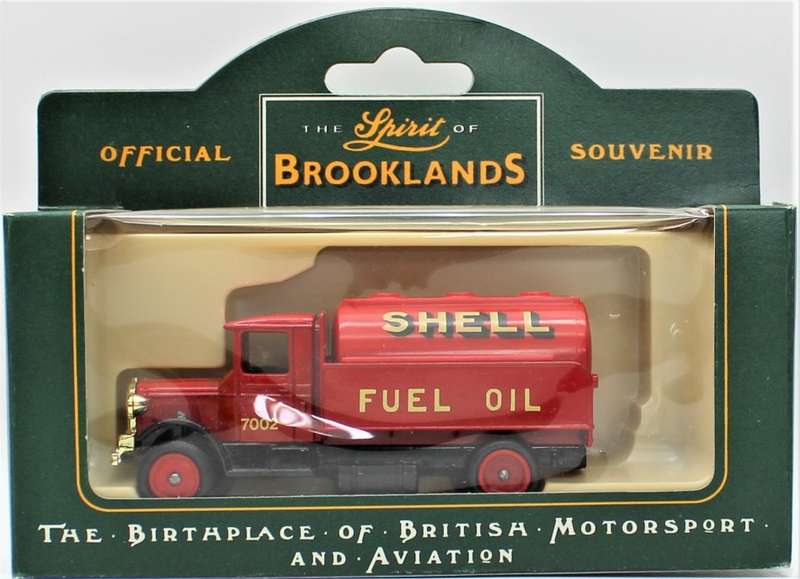 Lledo - LOT 1 - 10x 1934 Mack Tanker Trucks - Mostly Oil & Gas related. - Mint in Box
