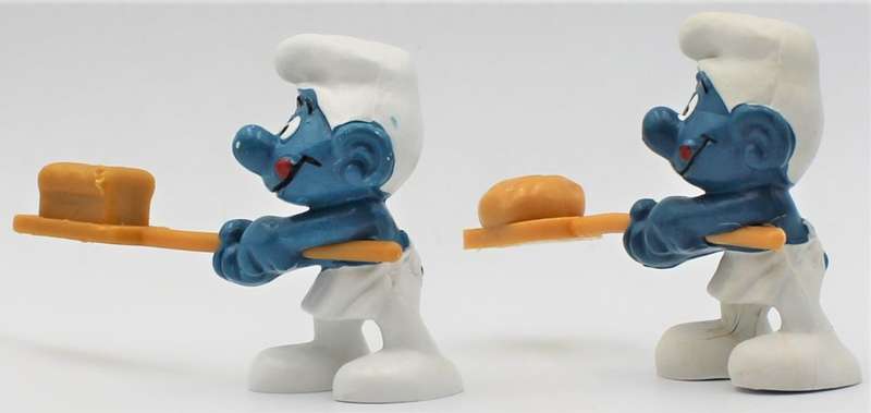20113 - 2x Different Baker Smurfs - Hand-painted Original