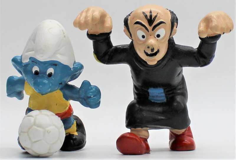 20416 & 20418 - "New" Soccer Smurf & Chasing Gargamel - Hand-Painted Original