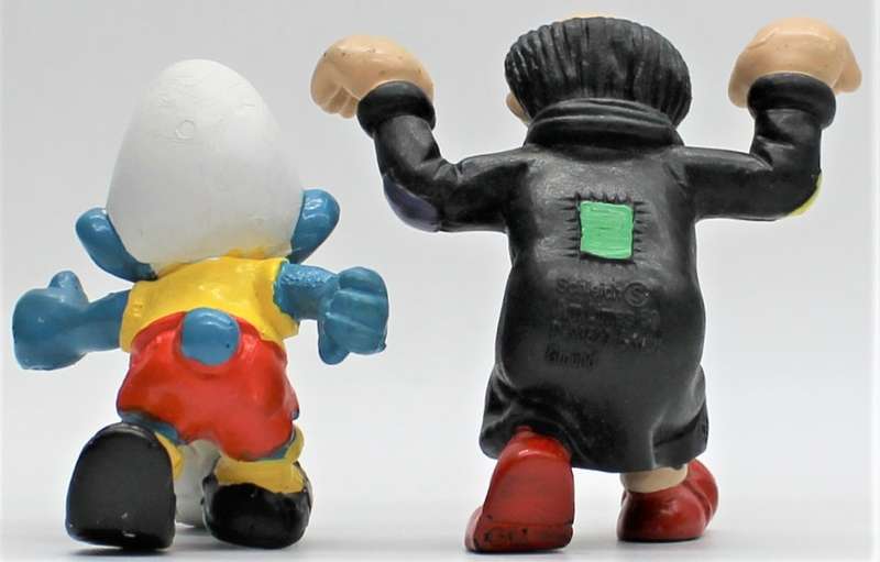 20416 & 20418 - "New" Soccer Smurf & Chasing Gargamel - Hand-Painted Original