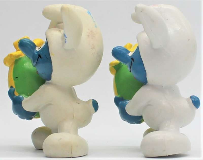 20496 - 2x Different Smurfs in Bunnysuits - Hand-Painted Originals