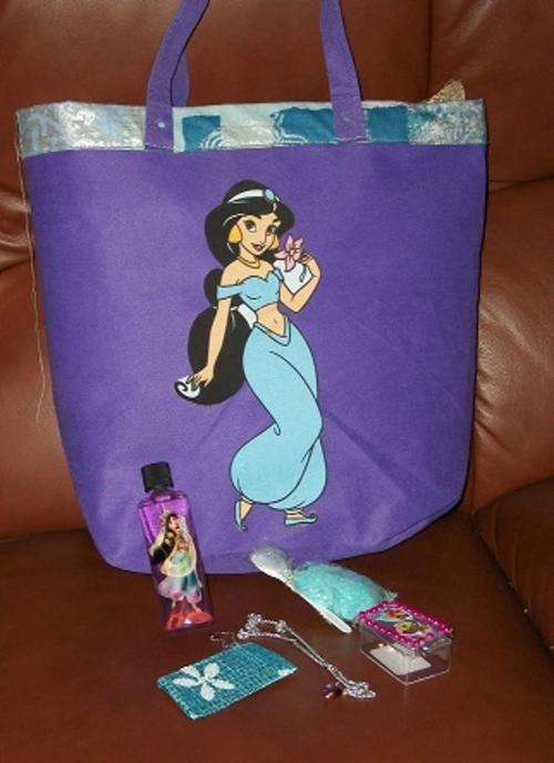 Year End Sale!! Pretty Girl's Tote Bag. FREE goods included!