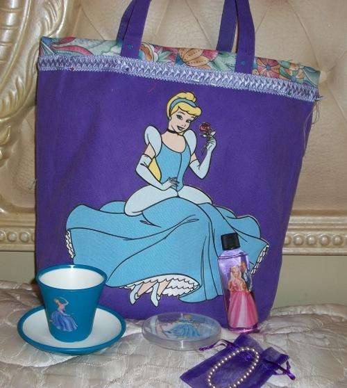Year End Sale!! Pretty Girl's Tote Bag. FREE goods included!