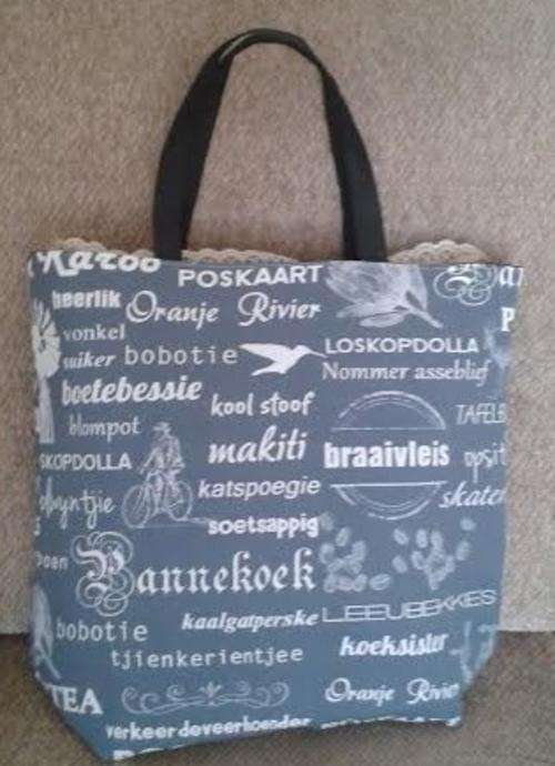 TOTE BAG - Make a fashion statement. Afrikaans wording