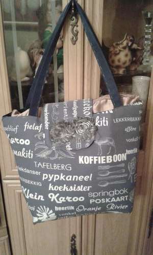 STUNNING TOTE BAG. FULLY LINED. One of a kind. Afrikaans wording