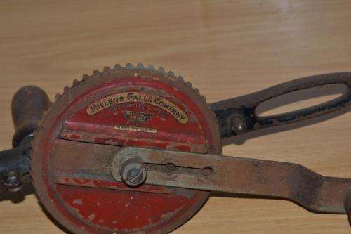 Old US made hand crank drill. Miller Falls Company.