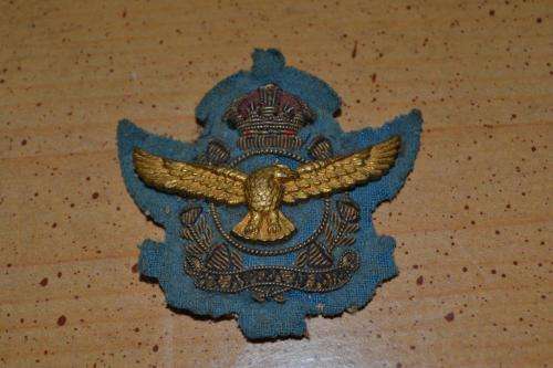 SAAF Officers Gold Bullion cap Badge Staff Officers. Rare.