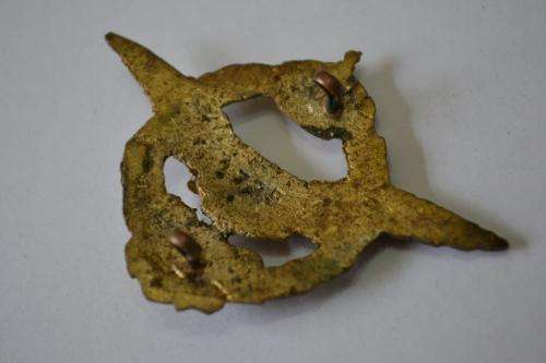 Royal Yugoslavian Air Force Pilots WWII in England Badge number 1725. Cast Badge.