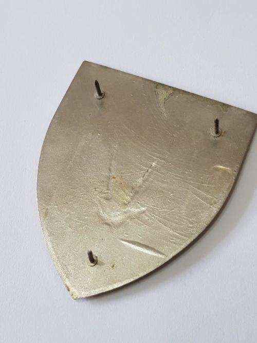 8 South African Infantry 8SAI Shoulder flash. All pins Intact.