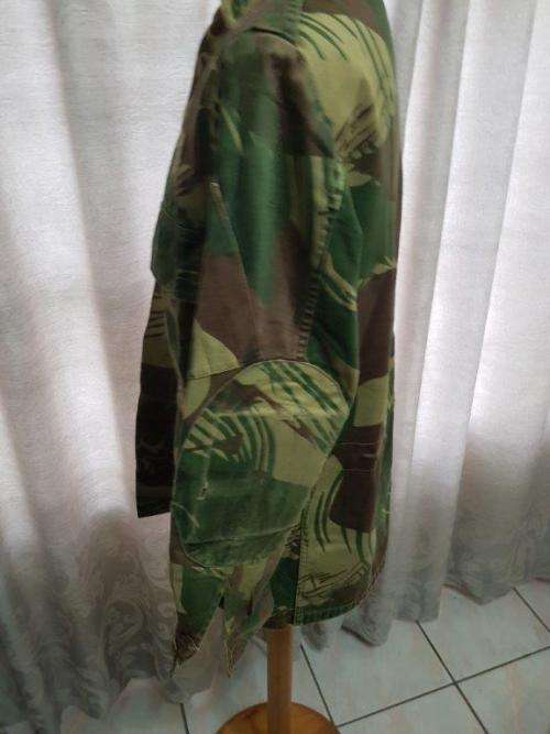 Rhodesian Camo jacket of Des Archer 1 commando RLI. Signed, record holder 73 Operational jumps.