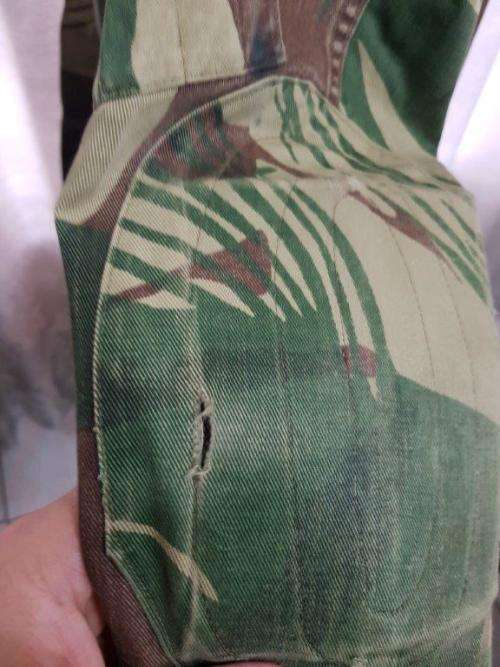 Rhodesian Camo jacket of Des Archer 1 commando RLI. Signed, record holder 73 Operational jumps.