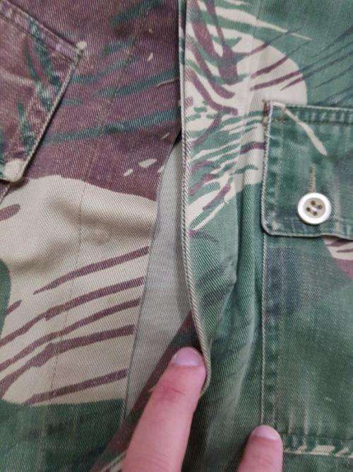 Rhodesian Camo jacket of Des Archer 1 commando RLI. Signed, record holder 73 Operational jumps.