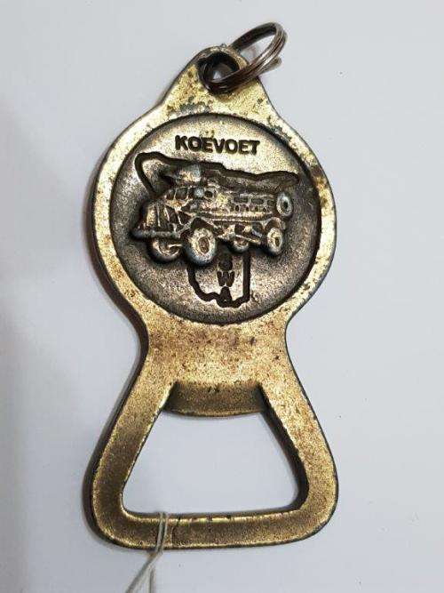 Koevoet association bottle opener/keyring.