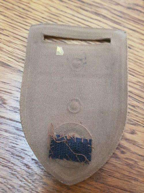 2 Signal Regiment Shoulder Flash with Directorate Signals command bar. No Pin.