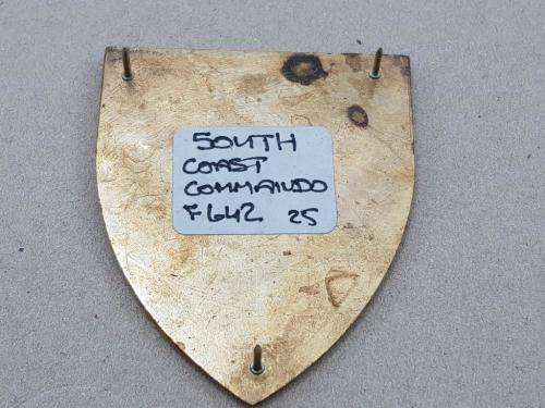 South Coast Commando Shoulder Flash. Pins Intact.