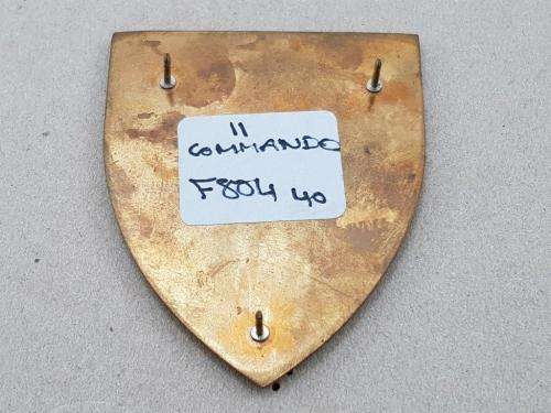 11 Commando later Intelligence School Shoulder Flash. Pins Intact.