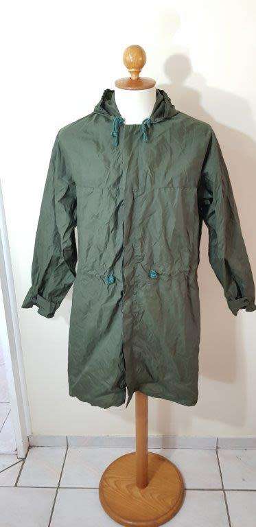 Rhodesian Raincoat. 57Cm Armpit to Armpit.
