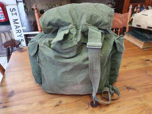 Rhodesia and Nyasaland Government Army Backpack as used in Malaya. One strap missing.