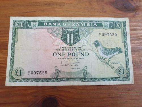 Zambia 1 Pound bank note. Please see pictures for condition.