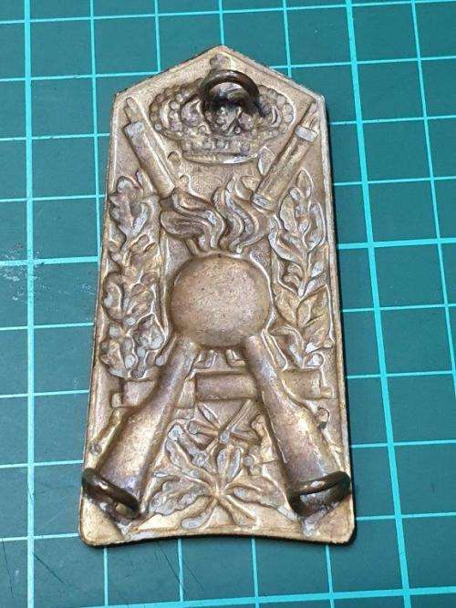 Italian WWII Infantry Shoulder shield.