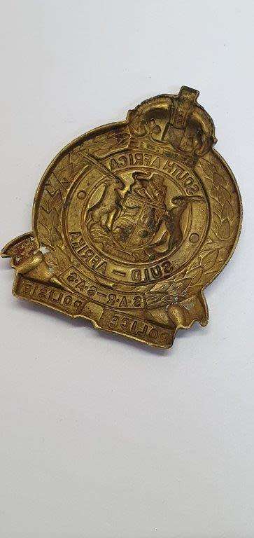 South African Railways Police Cap Badge. Owen 1973. No lugs.
