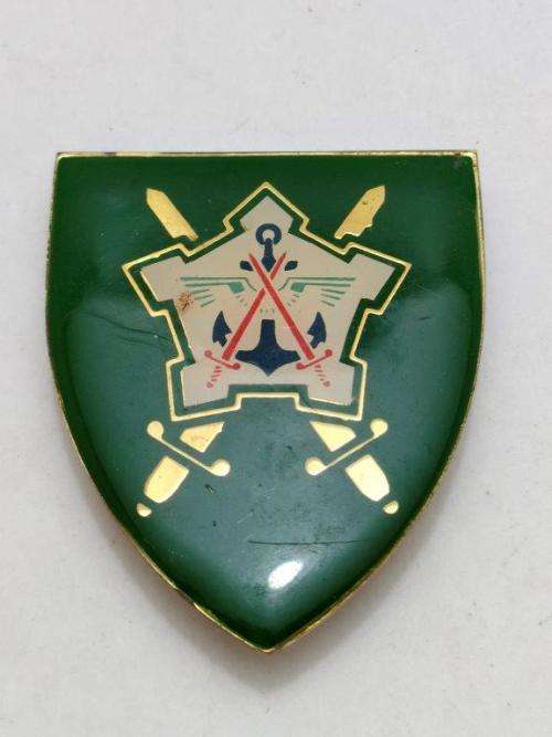 Chief of the SADF Shoulder Flash. Pins intact. Gold type.