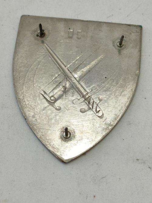 8th South African Armoured Division HQ Shoulder flash. Pins intact.