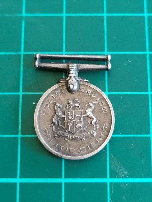 Miniature South African Police Faithful Service Medal.