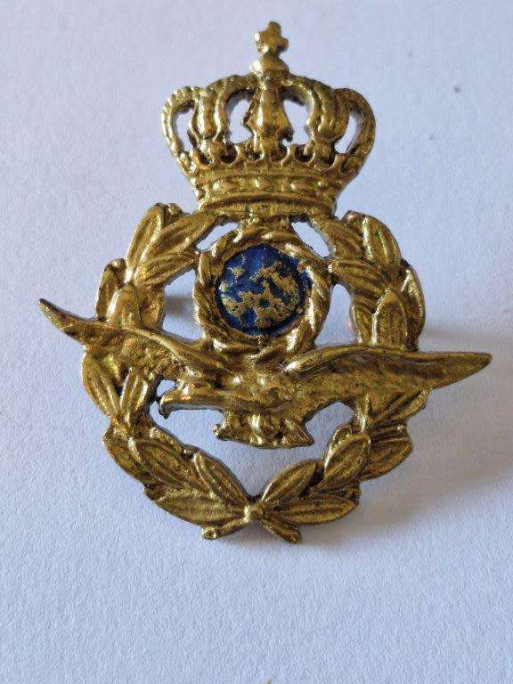 Greek WWII Airforce cap badge with lugs. Period sand cast example.