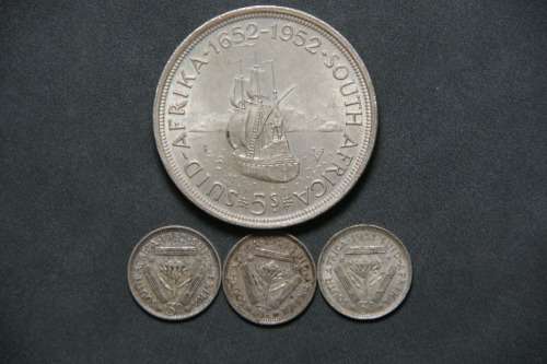 1952 5 SHILLING & 3 THREEPENCES