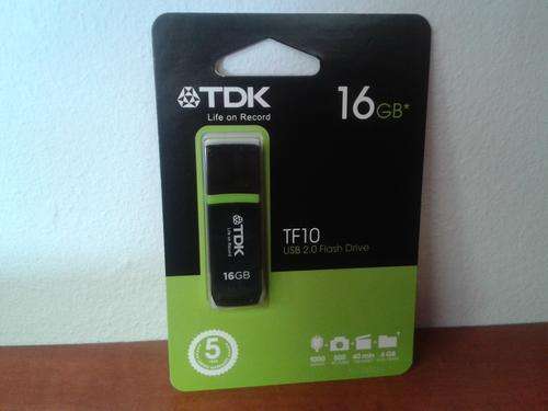 16GB USB Flash Drive