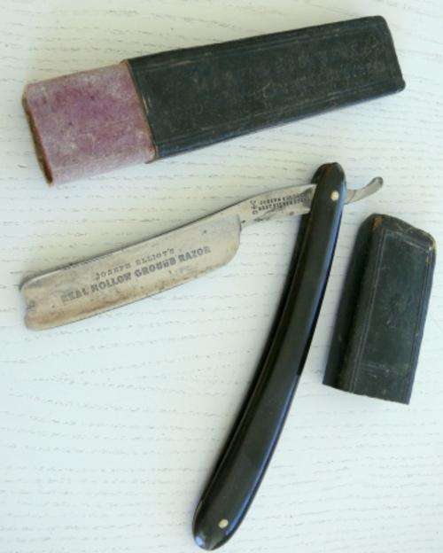 RAZOR, THROAT CUT......J.ELLOITs REAL....,in original case /// Pls see pics etc