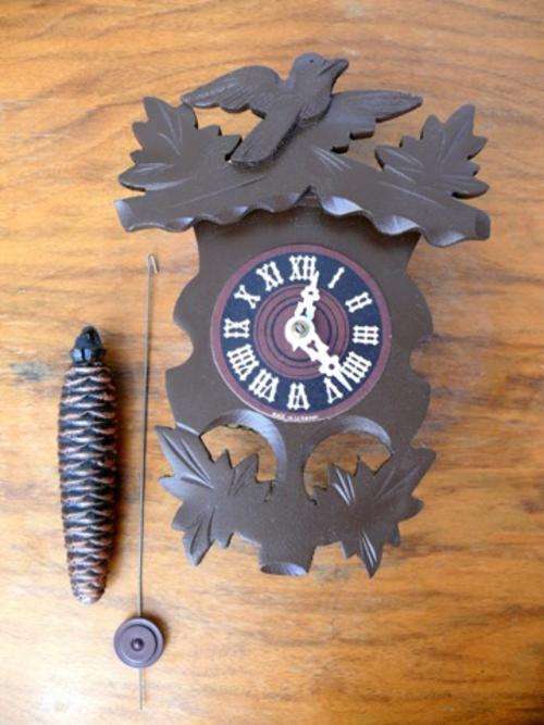 MINI BLACK FOREST WOODEN WALL CLOCK,COMPLETE,ALMOST NEW