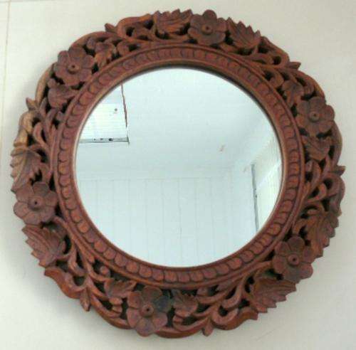 ORNATE CARVED SOLID WOOD MIRROR,Pls see all images..