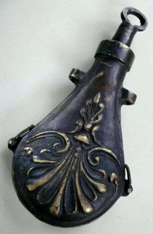 GUN POWDER FLASK,SOLID,Pls see all images...