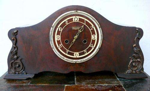 ENGLISH MANTEL CLOCK,"FORESTVILLE",....8 day time and strikemovement... Pls see all pics..