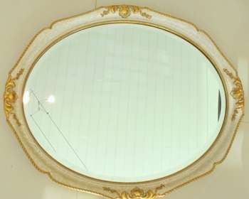 ANTIQUE OVAL BEVELLED MIRROR,EXCELLENT CONDITION.Pls see pics and info