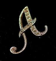 VINTAGE BROOCHE