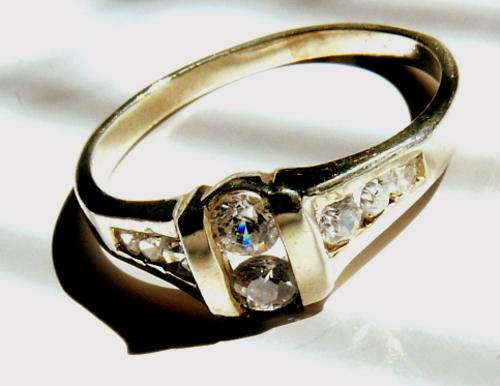 VINTAGE STERLING RING WITH FACETED CUBICS,BEAUTIFUL!See all pics